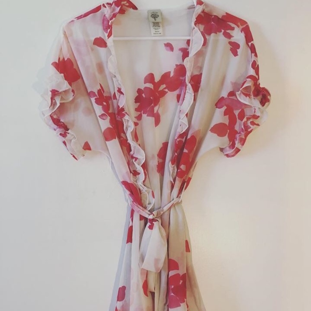 In Bloom Brand bathrobe